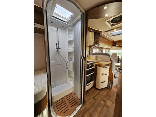 Hymer B678 Premium Line single beds photo: 8