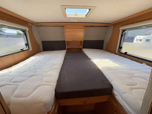 B&uuml;rstner Solano 720 T Single Beds, Air conditioning, 160HP photo: 17