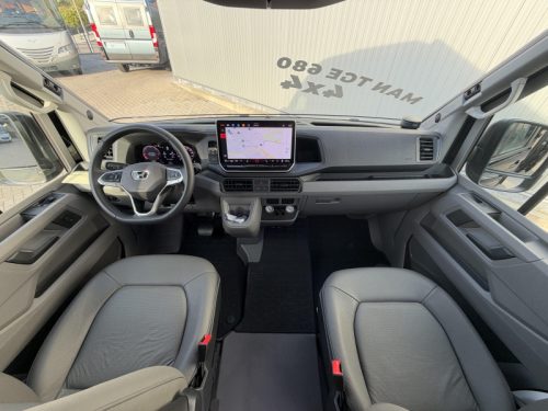 Bravia Mobil SWAN 680 4X4 photo: 2