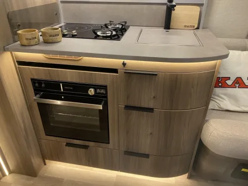 Kabe Royal 560 GLE Model 2027 Foto: 9