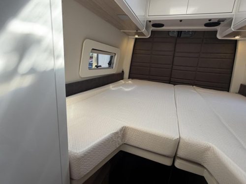 Kabe Travel Master Van 690LB V6 190PK Einzelbetten Solarmodul Anh&auml;ngerkupplung Foto: 22