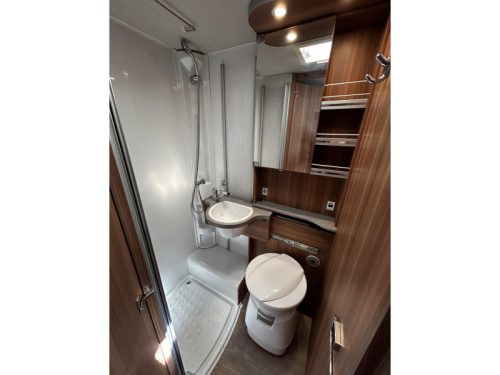 Weinsberg CaraHome 600 DKG Bunk bed/Overcab/6-seater photo: 24