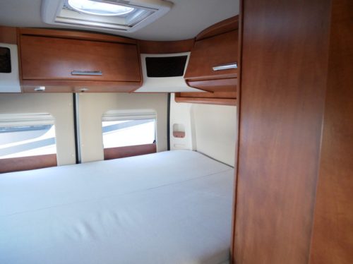 Carthago Malibu Van 600, 6 Meter Kastenwagen, Gro&szlig;es Bett!! Foto: 18