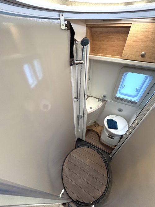 Knaus BoxStar 600 Platinum Selection 5,99m EINZELBETTEN Foto: 9