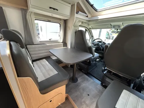 Sunlight T 68 Adventure Edition + Air conditioning & Pop-top roof photo: 6