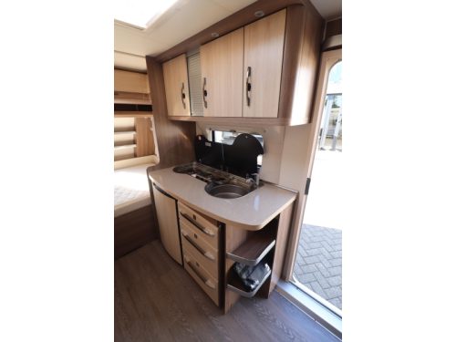 Hobby De Luxe 455 UF Mover / Store photo : 10