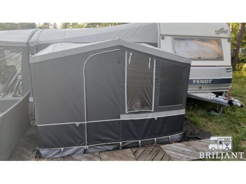 Fendt Saphir 470 caravan.. French bed/round seating photo: 14