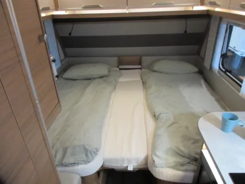 Knaus Sport E-Power Selection 500 EU CON AIRE ACONDICIONADO, MOVER, Toldo foto: 7