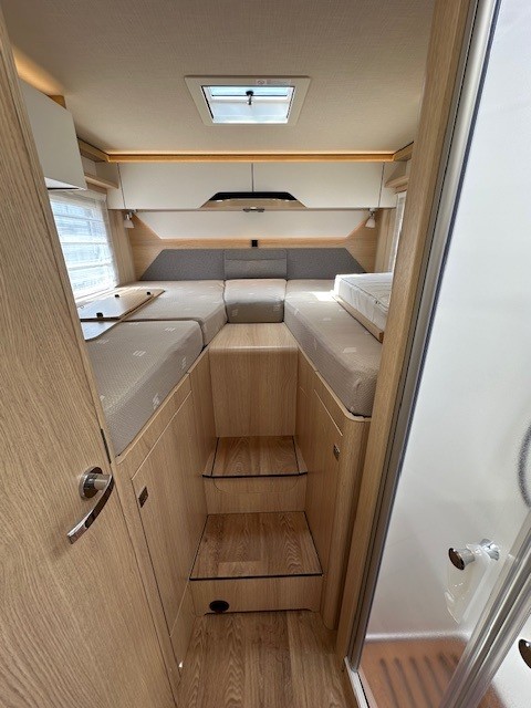Hymer BMC-I 680, automatic, without drop-down bed! photo: 7