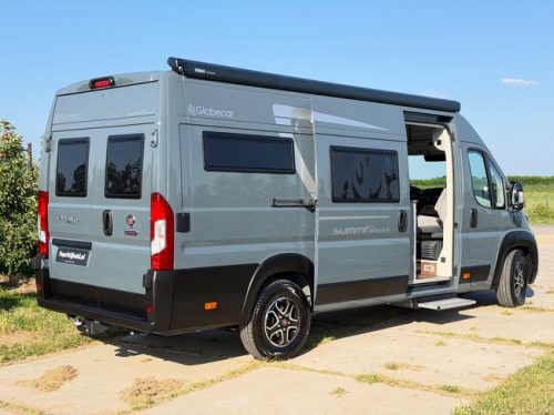 P&ouml;ssl Summit Shine 640 R Automatic 180HP Full Options! Adaptive Cruise Control/Towbar/Carplay/Awning/Multiroof/MAXI CH./(Globecar) photo: 4