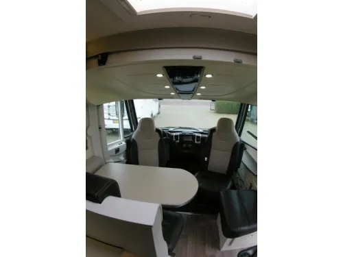 Chausson Exaltis 6028 EB Queensbed, Hubdach.  Foto: 9