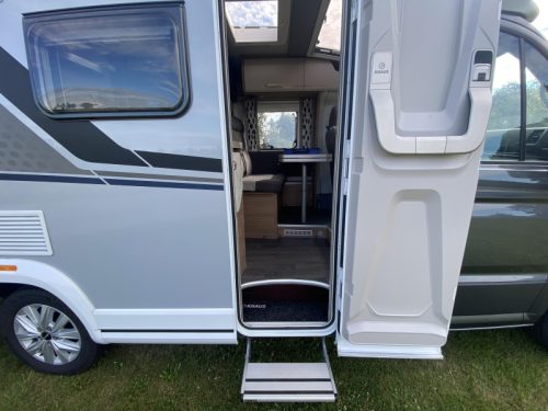 Knaus Vansation Van TI Single Beds photo: 9
