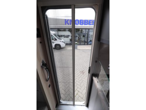 Hobby De Luxe 460 LU Autark / Einzelbetten Foto: 15