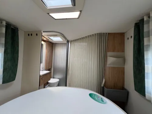 Pilote Essentiel G 650 6.5M LONG/OVERHEAD CUPBOARDS photo: 8
