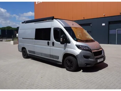 Peugeot Boxer 600 5 person