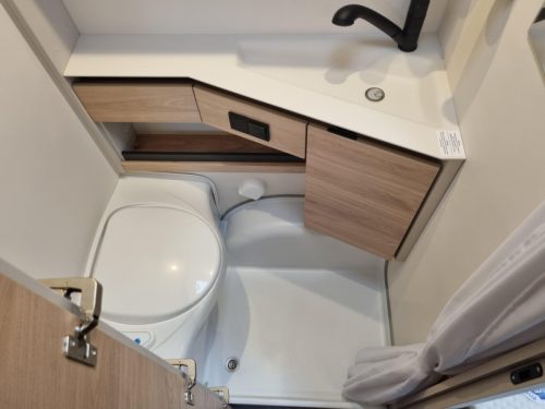 Dethleffs Camper 460 EL Foto: 11
