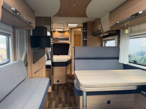 Knaus SKY WAVE 650 MF / free storage photo: 15