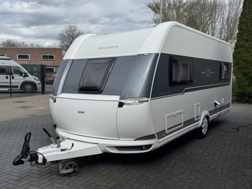 Hobby Excellent 495 UL with single beds **Mover/ATC/1st owner/Very neat caravan** photo: 9