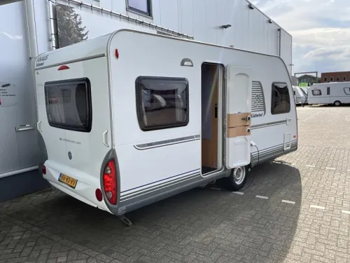 Knaus Sudwind 450 FU UNICO VERONA-Rangierhilfe Foto: 1