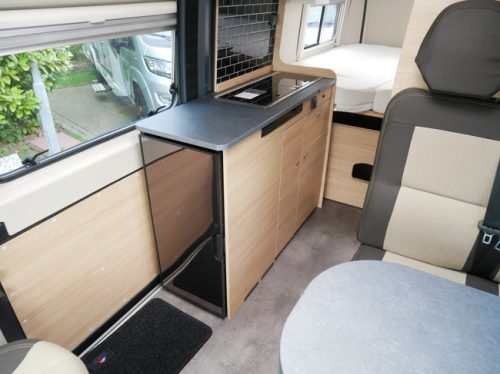 Roadcar (P&ouml;ssl) R640, 6.40 Meter Camper Van, Single Beds photo: 12