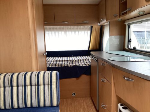 Knaus Sudwind 420 OD Mover/ awning photo: 16