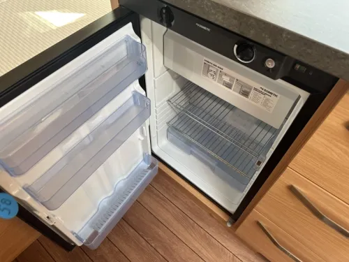 Knaus Sudwind Silver Selection 420 QD luifel - fietsdrager  foto: 10