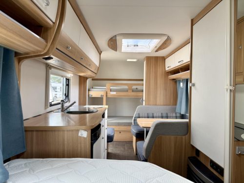 Dethleffs Camper 530 FSK mover/ awning/ATC photo: 11