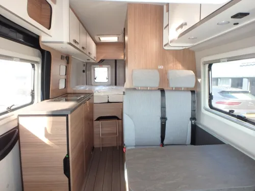 Weinsberg CaraBus 600 MQ JETZT F&Uuml;R 89.950,00 &euro; Foto: 13