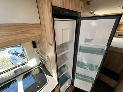 Hymer ML-T 580 -SEPARATE BEDS - AUTOMATIC photo: 12