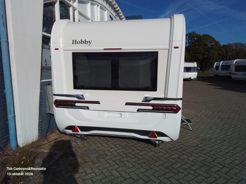 Hobby Excellent Edition 540 UFF Queens bed photo: 9