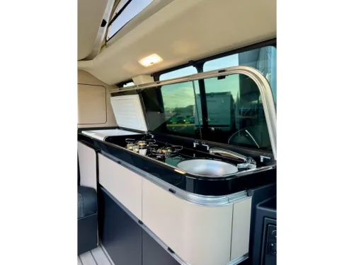 Mercedes-Benz V-Class Marco Polo 250 automatic transmission photo: 10
