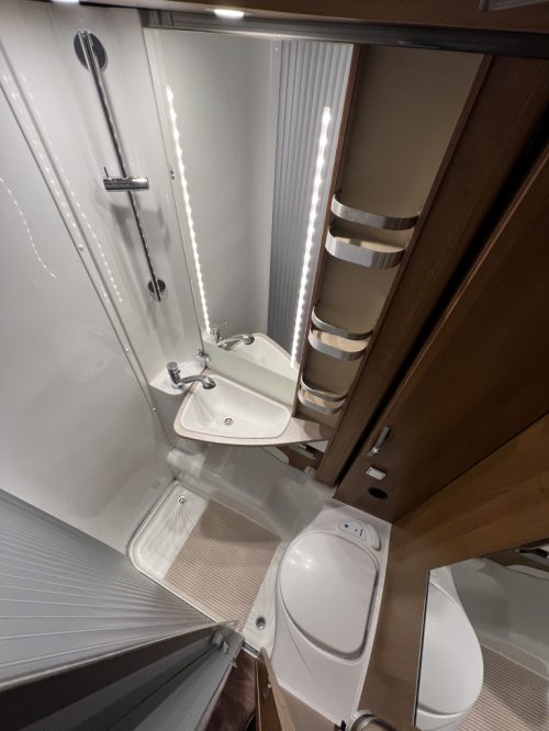 Knaus Van TI 650 MEG EINZELBETTEN 9-GANG-AUTOMATIK EURO6 Foto: 8