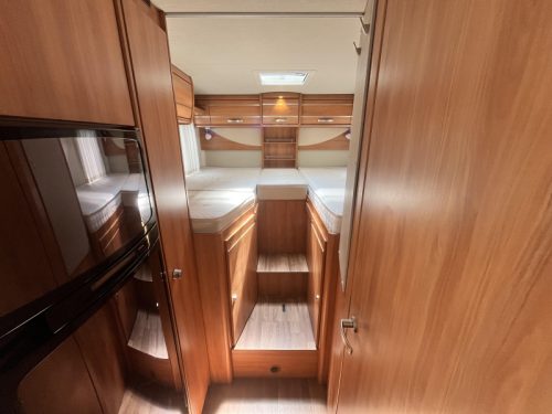 Hymer Exis-i 588 automaat en 150pk  foto: 7