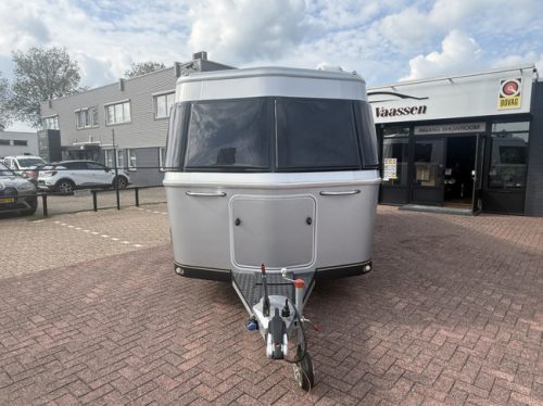 Eriba T 820 (TOURING 820) full options EP level syst&egrave;me lits jumeaux XT mover Truma panneaux solaires 2x climatisation de toit Dometic antenne satellite &eacute;lectrique photo : 1