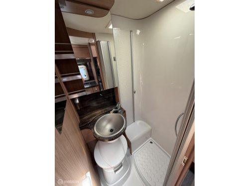 Knaus 700 MEG single beds + pull-down bed! photo: 15