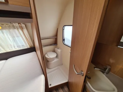 Knaus Sport 450 FU Inkl. Rangierhilfe Foto: 20
