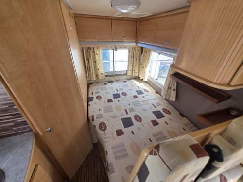 Chausson Welcome 70 2.8JTD 2002 Motorhome photo: 9