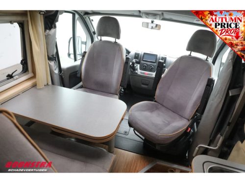 Adria Twin 2.3 M. Jet Querbett Mittelk&uuml;che L&auml;ngssitzbank Klimaanlage Foto: 16
