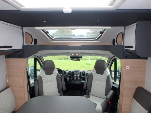 Knaus L!ve Ti 650 MEG Offer Camper Rental photo: 15