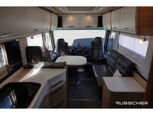 NIESMANN BISCHOFF Flair 920 EK 210Hp Aut. | E&amp;P Level System | Overhead cupboards photo: 4