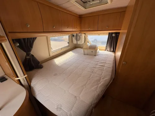 Hobby 600 2.8 JTD FaceToFace,Fixed bed,Awning  photo: 17