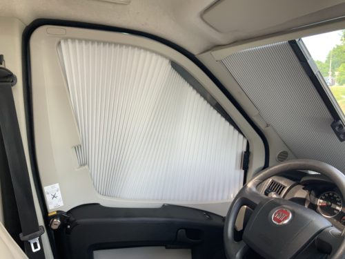 Knaus Van Ti 600 2.3 130 HP Semi-integrated, Transverse bed, Half-dinette, Swivel seats, etc. Year of manufacture 2013 Camper centrum on the road Marum photo: 23