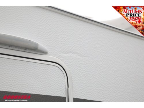 Knaus Sport 450 FU Middenkeuken Rondzit foto: 8