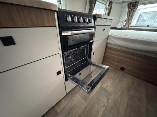 Eriba Touring 630 offer photo: 11