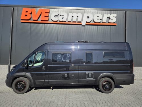 P&ouml;ssl Summit 640 Shine 180pk Black edition Foto: 11