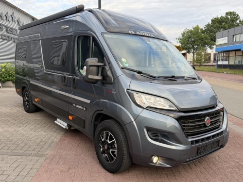 Adria Twin Supreme 640 SLB 9T Automatic-Single beds photo: 4