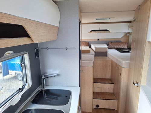 Hymer B-MC T 580 2 SINGLE BEDS+LEVELSYST photo: 3