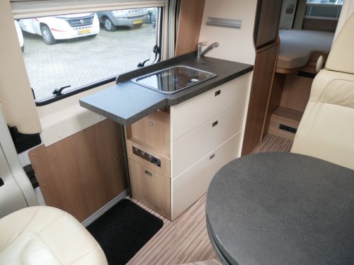 Carthago Malibu Van 640 LE, 9-Speed Automatic, Busbiker, MaxxFan photo: 10