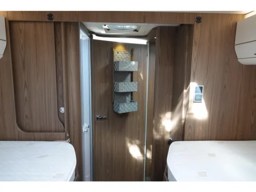 Hymer B Klasse 704 PL 2-Personen-Ausf&uuml;hrung Foto: 18