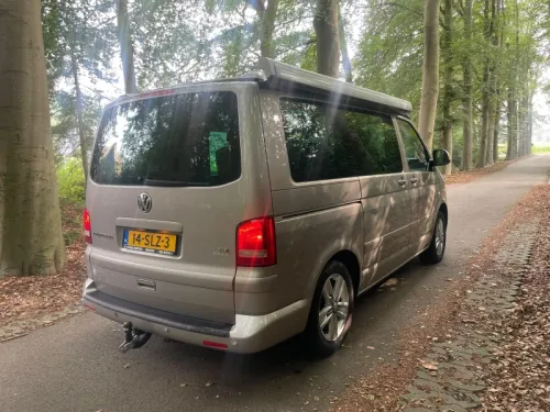 Volkswagen T5 California TDI Milestone Aufstelldach 2011 Foto: 4